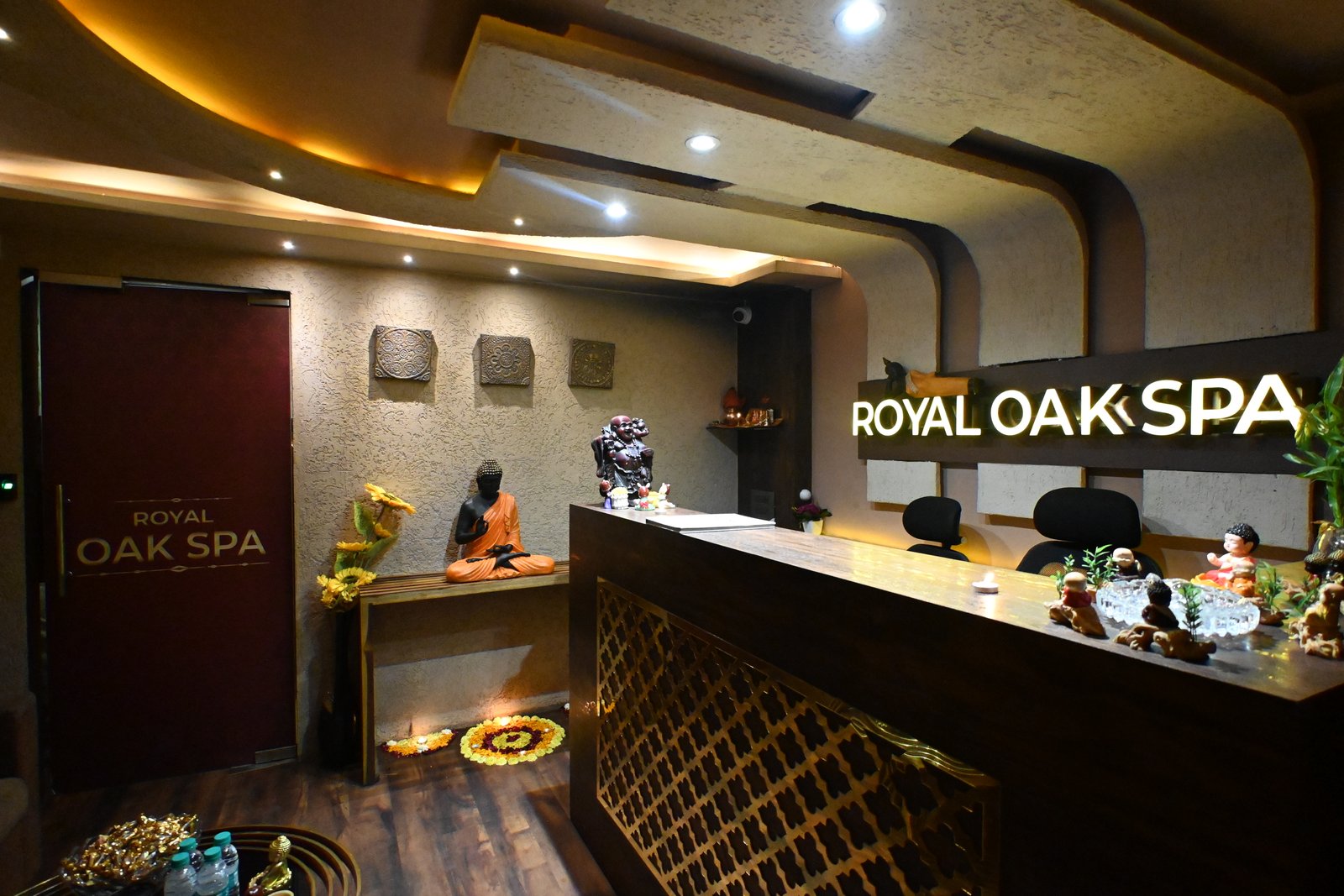 Royal Oak Spa Thane premium spa interior